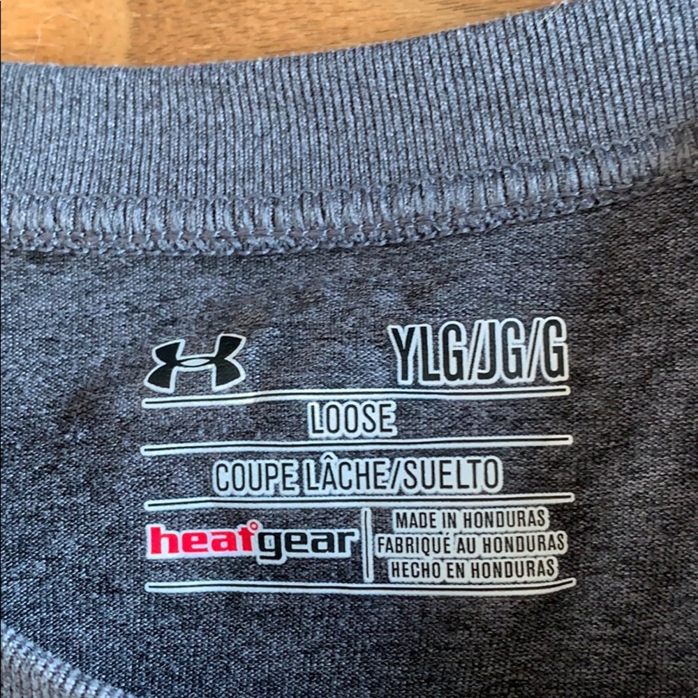 EUC Boys Heat Gear Under Armour Shirt YL - Picture 3 of 7